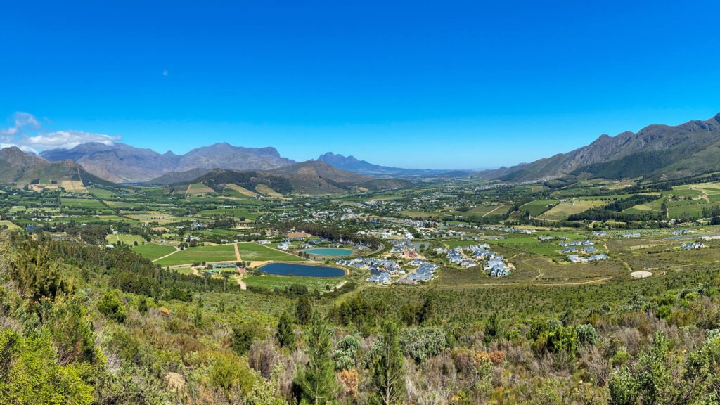 franschhoek-istock-13565795251